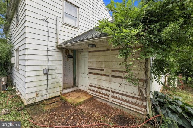 1525 CEDAR RD, Lancaster, PA 17601