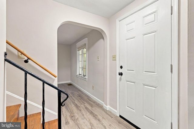 1525 CEDAR RD, Lancaster, PA 17601