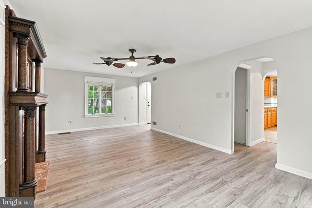 1525 CEDAR RD, Lancaster, PA 17601