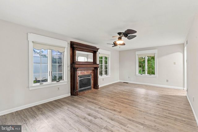 1525 CEDAR RD, Lancaster, PA 17601