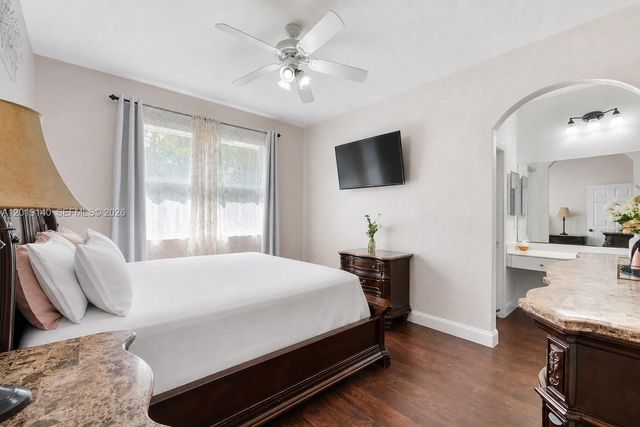 3028 NW 30th Ave, Oakland Park, FL 33311