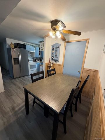 272 davenport, Lindenhurst, NY 11757