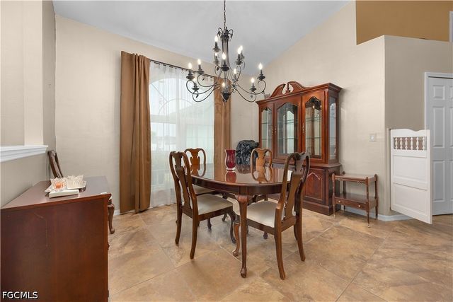 469 NE 1st PL, Cape Coral, FL 33909