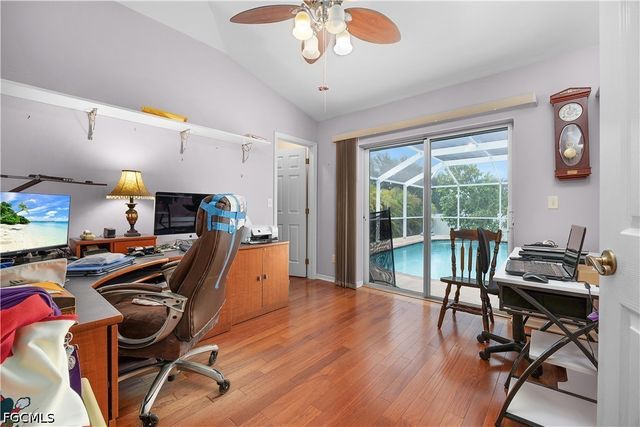 469 NE 1st PL, Cape Coral, FL 33909