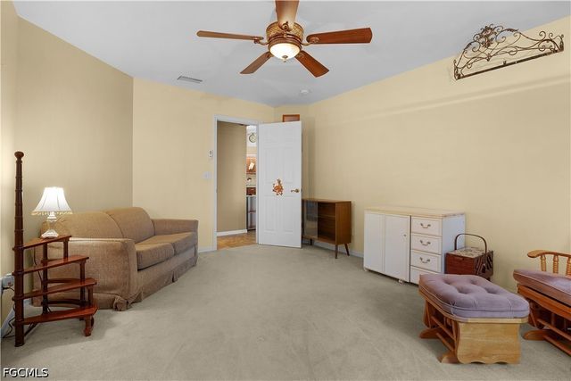 469 NE 1st PL, Cape Coral, FL 33909