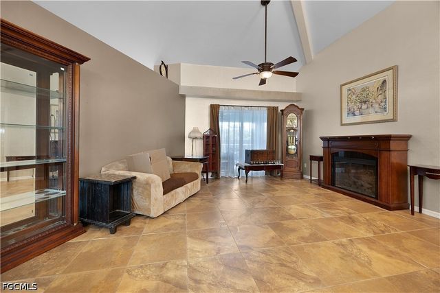 469 NE 1st PL, Cape Coral, FL 33909