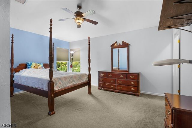 469 NE 1st PL, Cape Coral, FL 33909
