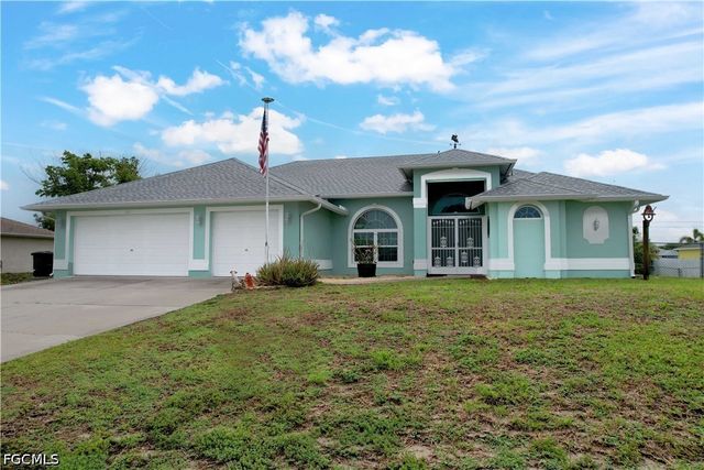 469 NE 1st PL, Cape Coral, FL 33909