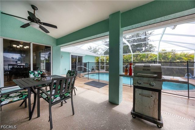 469 NE 1st PL, Cape Coral, FL 33909