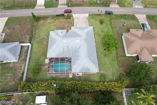 469 NE 1st PL, Cape Coral, FL 33909