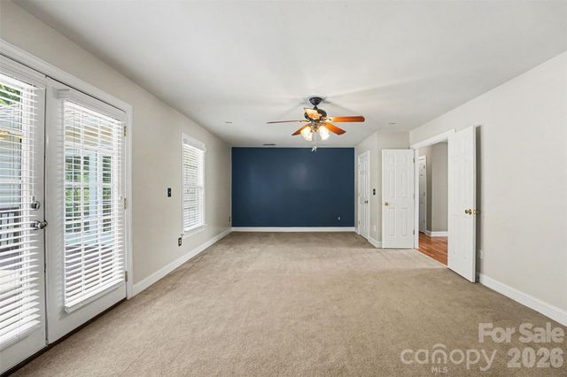 2055 Solway Lane, Charlotte, NC 28269