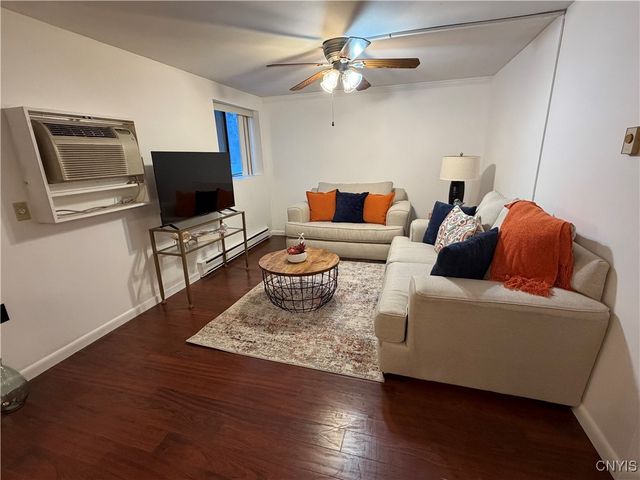 258 Watertree Drive, Dewitt, NY 13057