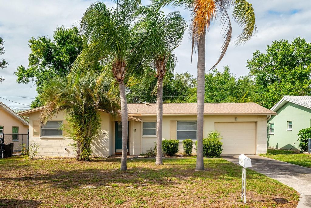 6943 301ST AVENUE N, Clearwater, FL 33761