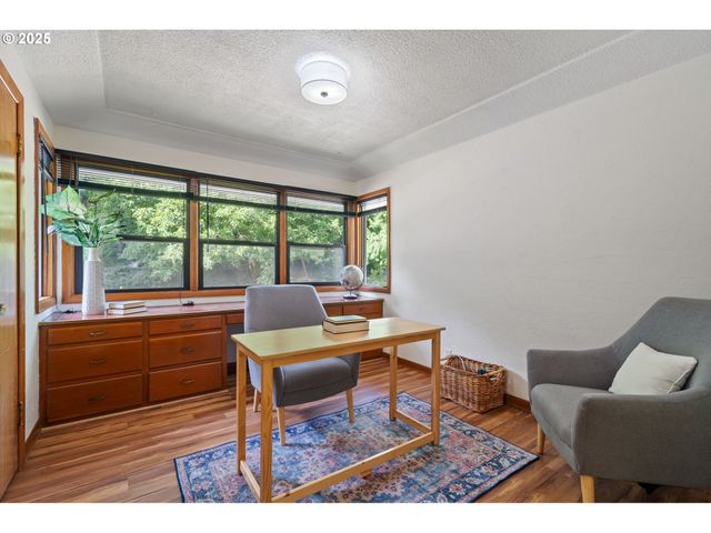 402 SKELTON Rd, Stevenson, WA 98648