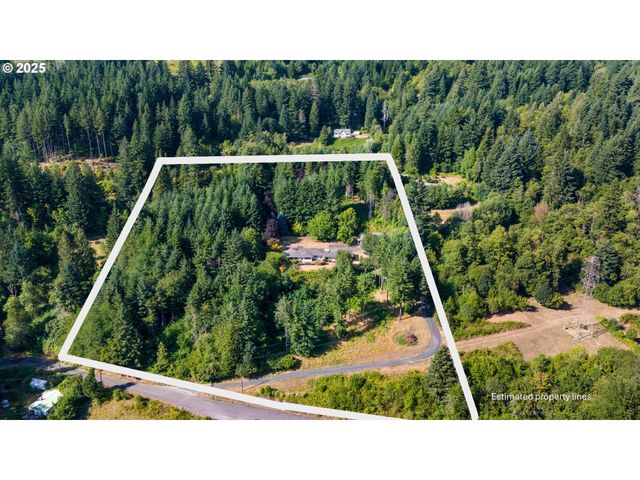 402 SKELTON Rd, Stevenson, WA 98648