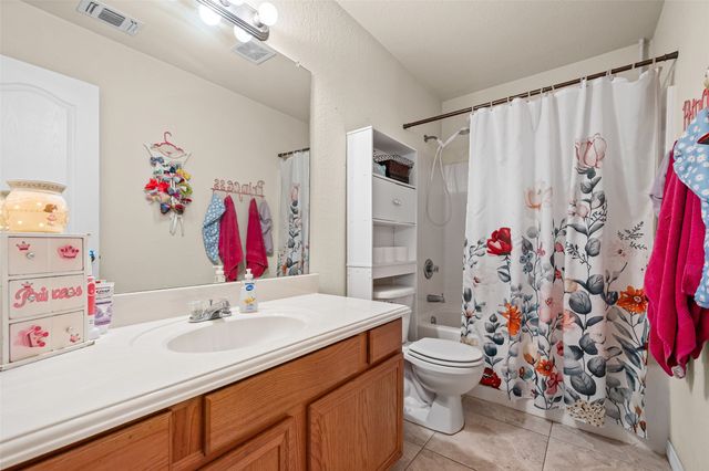 717 Rambling Court, Granbury, TX 76049