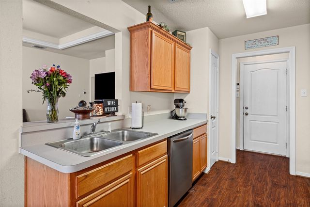 717 Rambling Court, Granbury, TX 76049