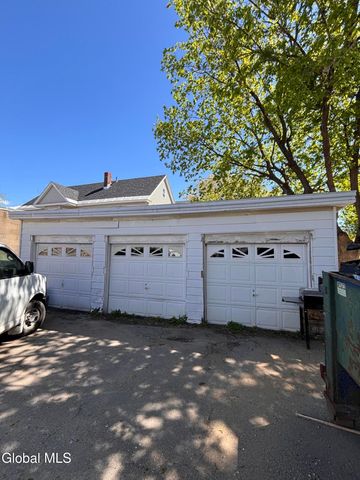 1013 Chrisler Avenue, Schenectady, NY 12303