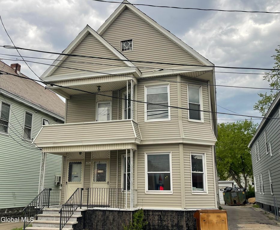 1013 Chrisler Avenue, Schenectady, NY 12303