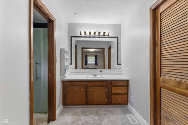 10751 N Rainbow Lane, Mooresville, IN 46158