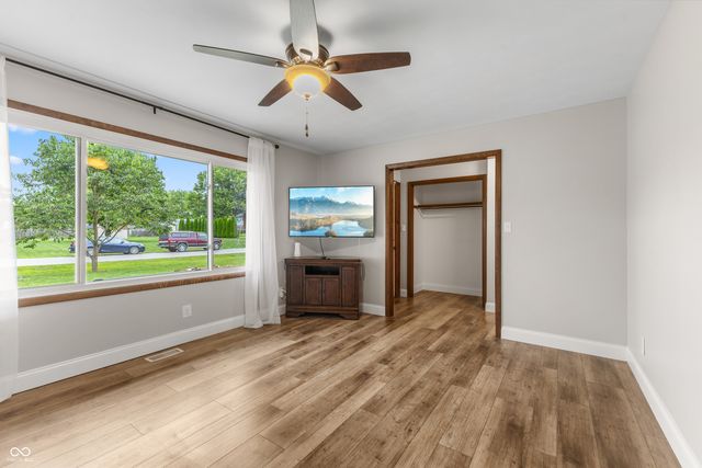 10751 N Rainbow Lane, Mooresville, IN 46158
