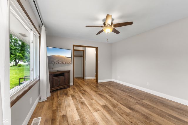 10751 N Rainbow Lane, Mooresville, IN 46158