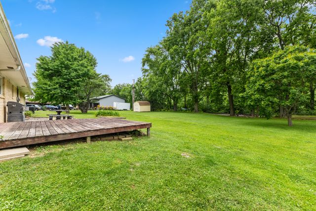 10751 N Rainbow Lane, Mooresville, IN 46158