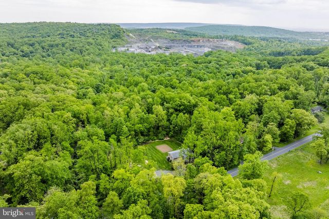 522 YELLOW HILL RD, Narvon, PA 17555