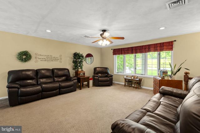 522 YELLOW HILL RD, Narvon, PA 17555