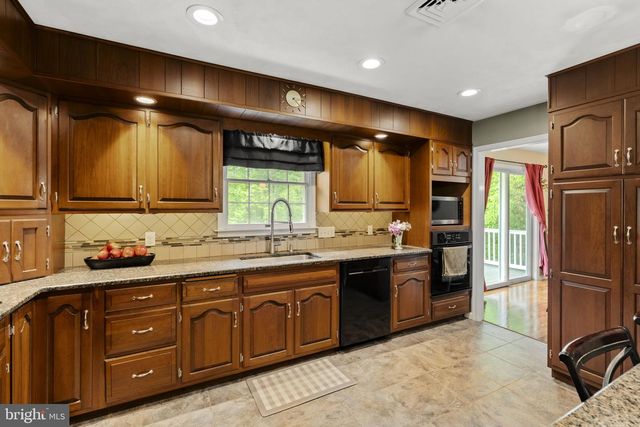 522 YELLOW HILL RD, Narvon, PA 17555
