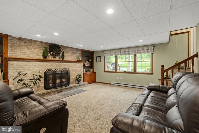 522 YELLOW HILL RD, Narvon, PA 17555