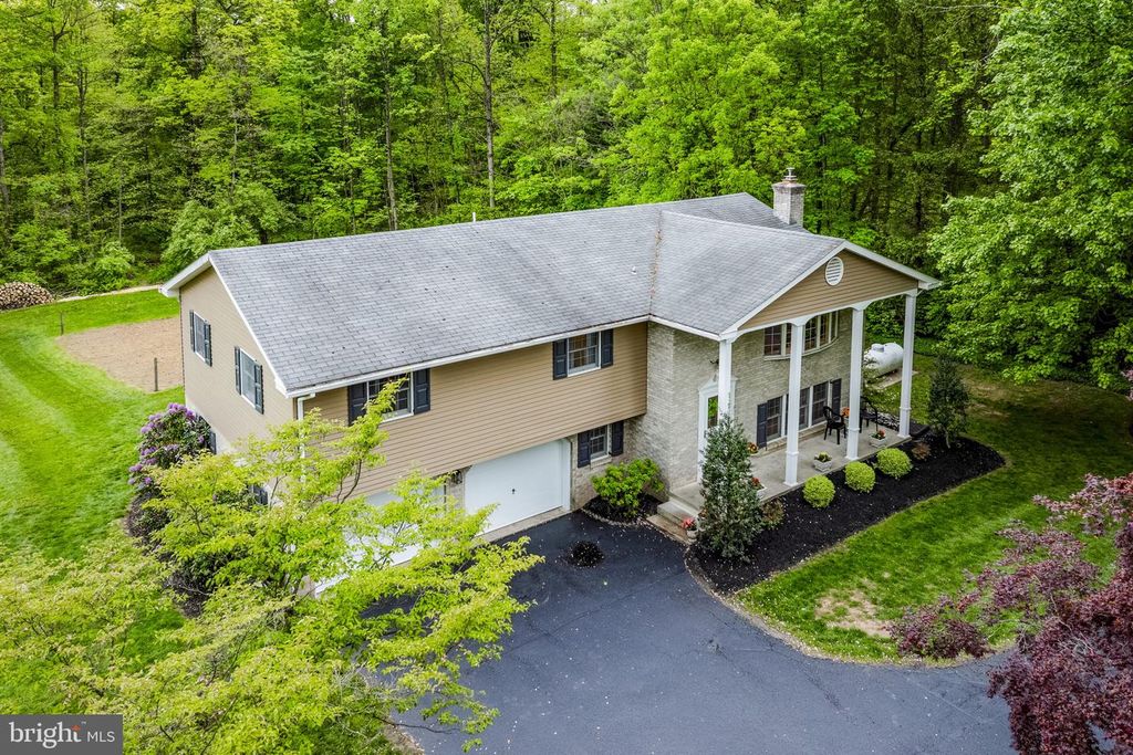 522 YELLOW HILL RD, Narvon, PA 17555