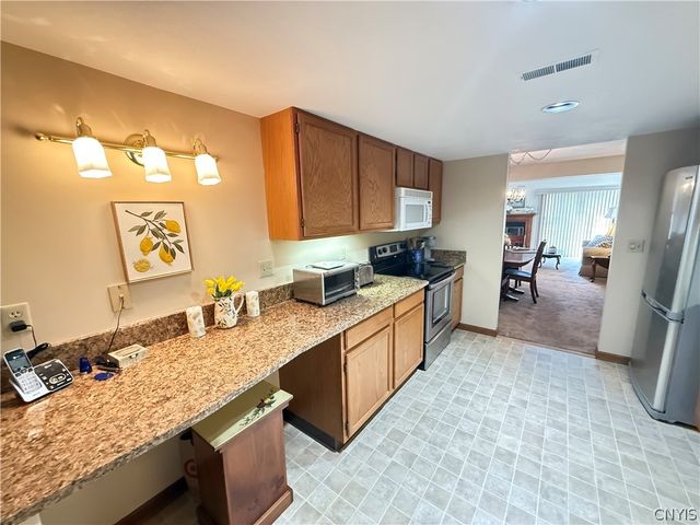 376 Summerhaven Drive North, Manlius, NY 13057