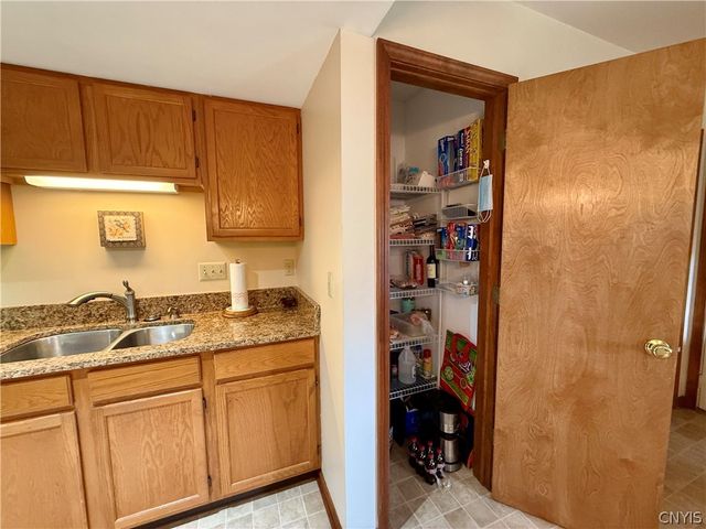 376 Summerhaven Drive North, Manlius, NY 13057