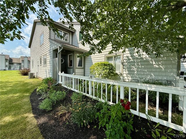 376 Summerhaven Drive North, Manlius, NY 13057