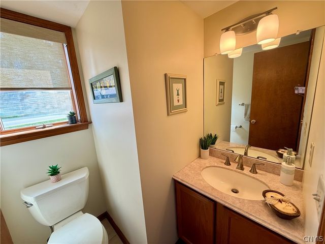 376 Summerhaven Drive North, Manlius, NY 13057