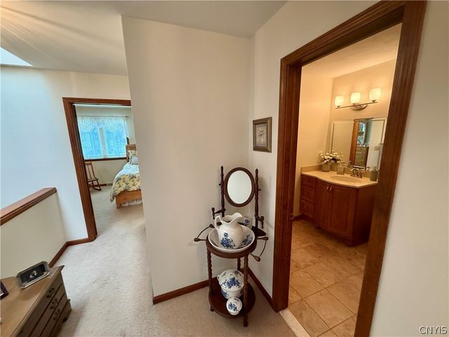 376 Summerhaven Drive North, Manlius, NY 13057