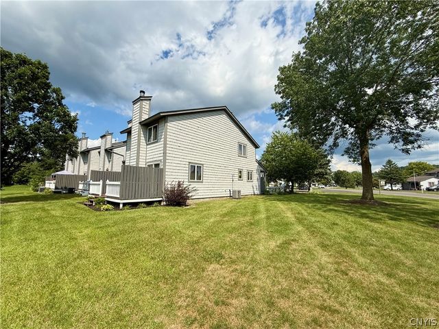 376 Summerhaven Drive North, Manlius, NY 13057