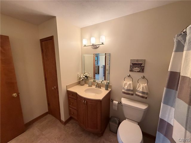 376 Summerhaven Drive North, Manlius, NY 13057