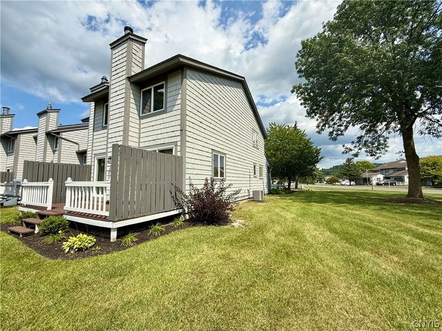 376 Summerhaven Drive North, Manlius, NY 13057