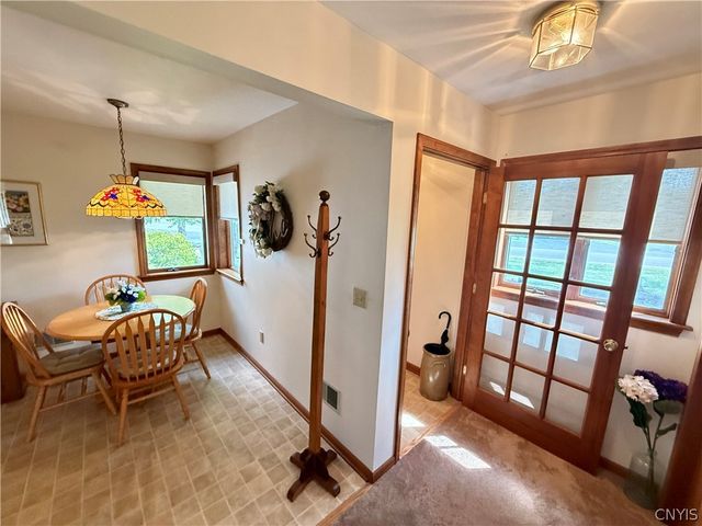 376 Summerhaven Drive North, Manlius, NY 13057