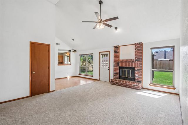 1924 Oakwood East Boulevard, Midwest City, OK 73130