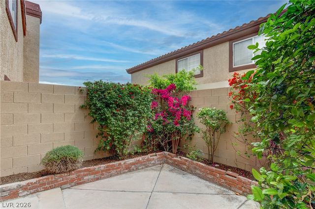 690 Ambling Gait Avenue, Henderson, NV 89015