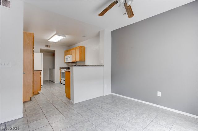 690 Ambling Gait Avenue, Henderson, NV 89015