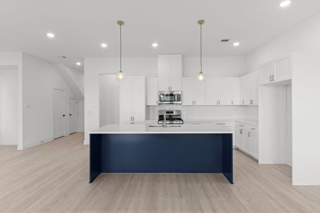 9605 Valeca Drive, Houston, TX 77075