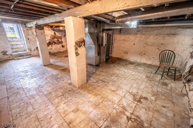 62 Highland St, Paterson City, NJ 07524