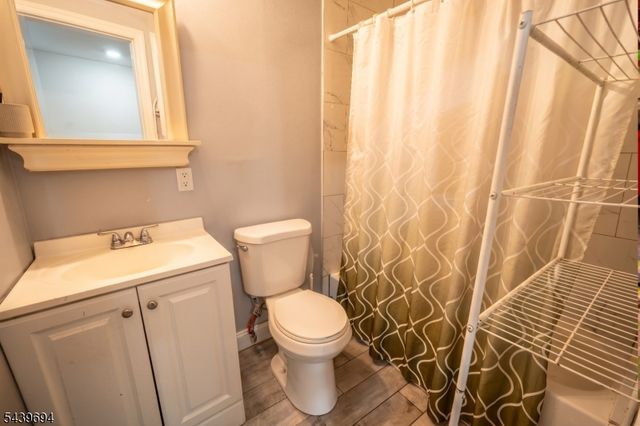 62 Highland St, Paterson City, NJ 07524