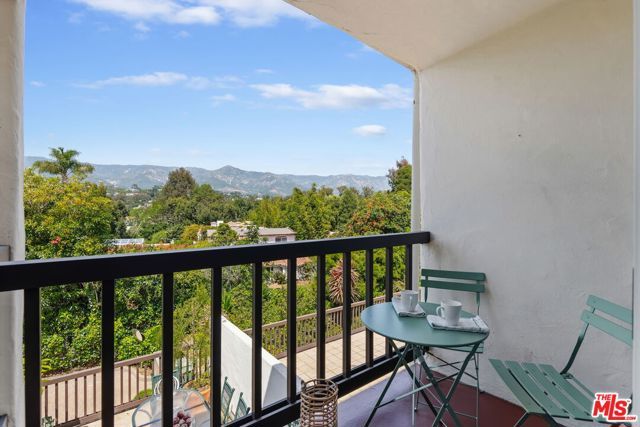 1032 Fairway Road, Santa Barbara, CA 93108
