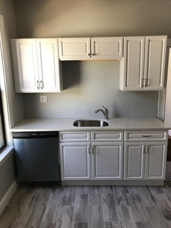682 Columbia 3, Boston, MA 02125