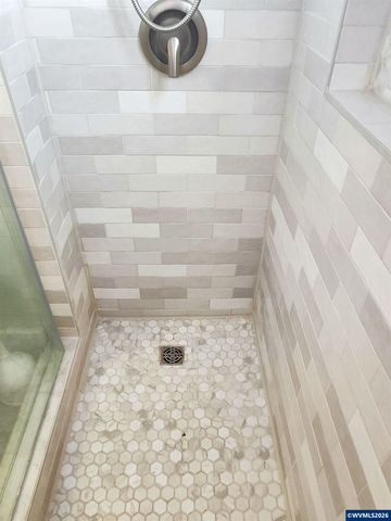 1875 High St SE, Salem, OR 97302